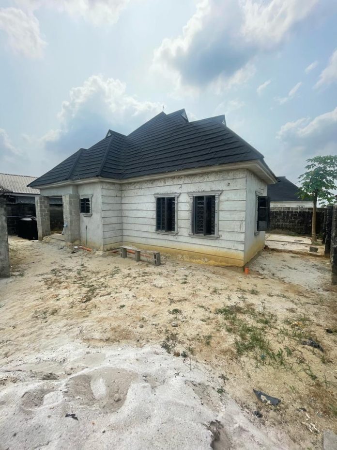 90% COMPLETE 3 BEDROOM BUNGALOW FOR SALE 90% COMPLETE 3 BEDROOM BUNGALOW FOR SALE